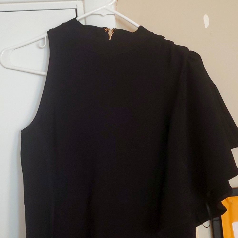 Beautiful brand new black dress
